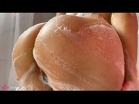 ❤️ Brunette si masturba a figa cù un vibratore per un orgasmu intensu in a doccia ️ Porno à porn co.sexarxiv.ru ☑